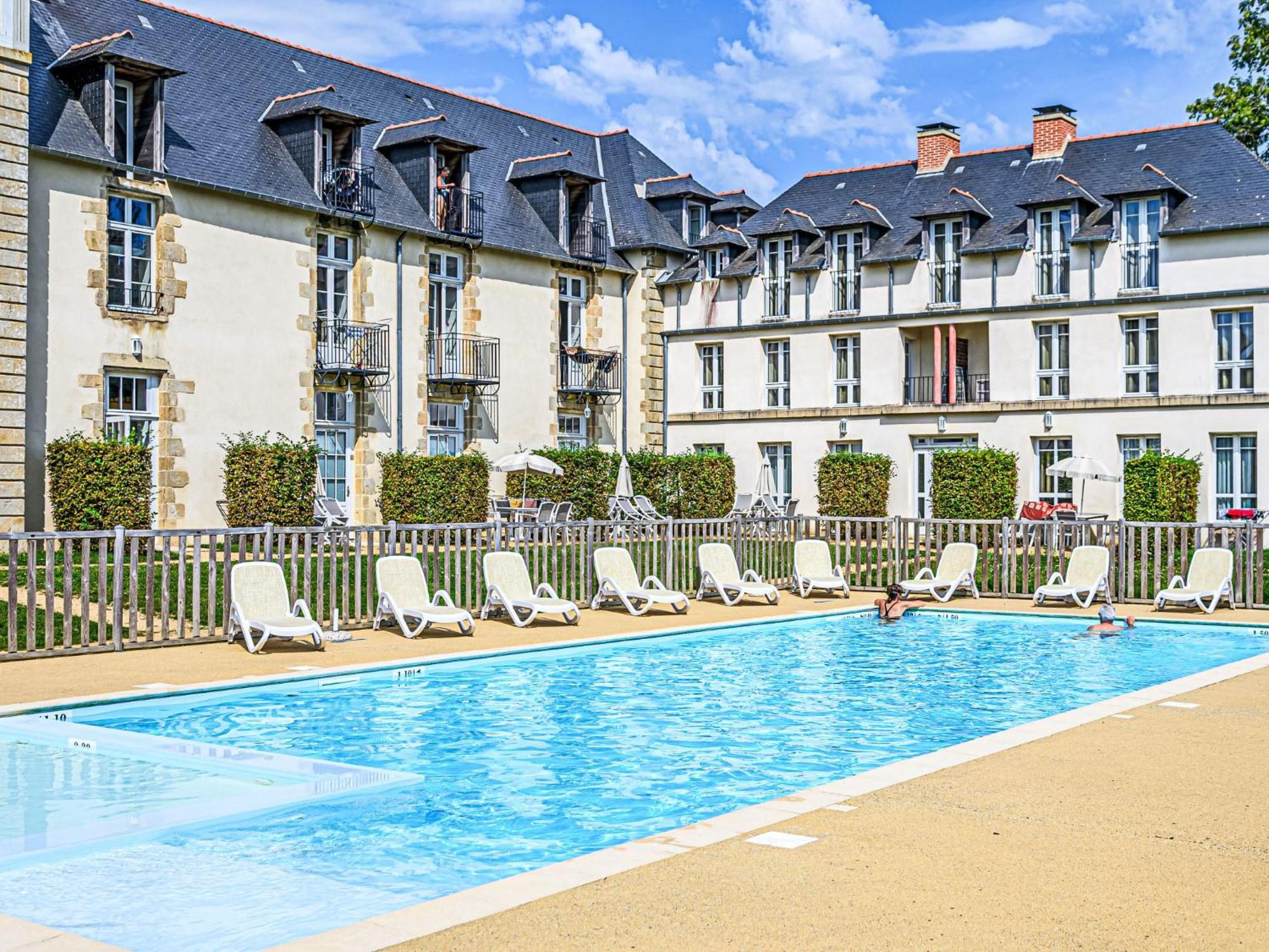 Apartment Chateau De Kergonano-10 By Interhome Baden Exterior photo